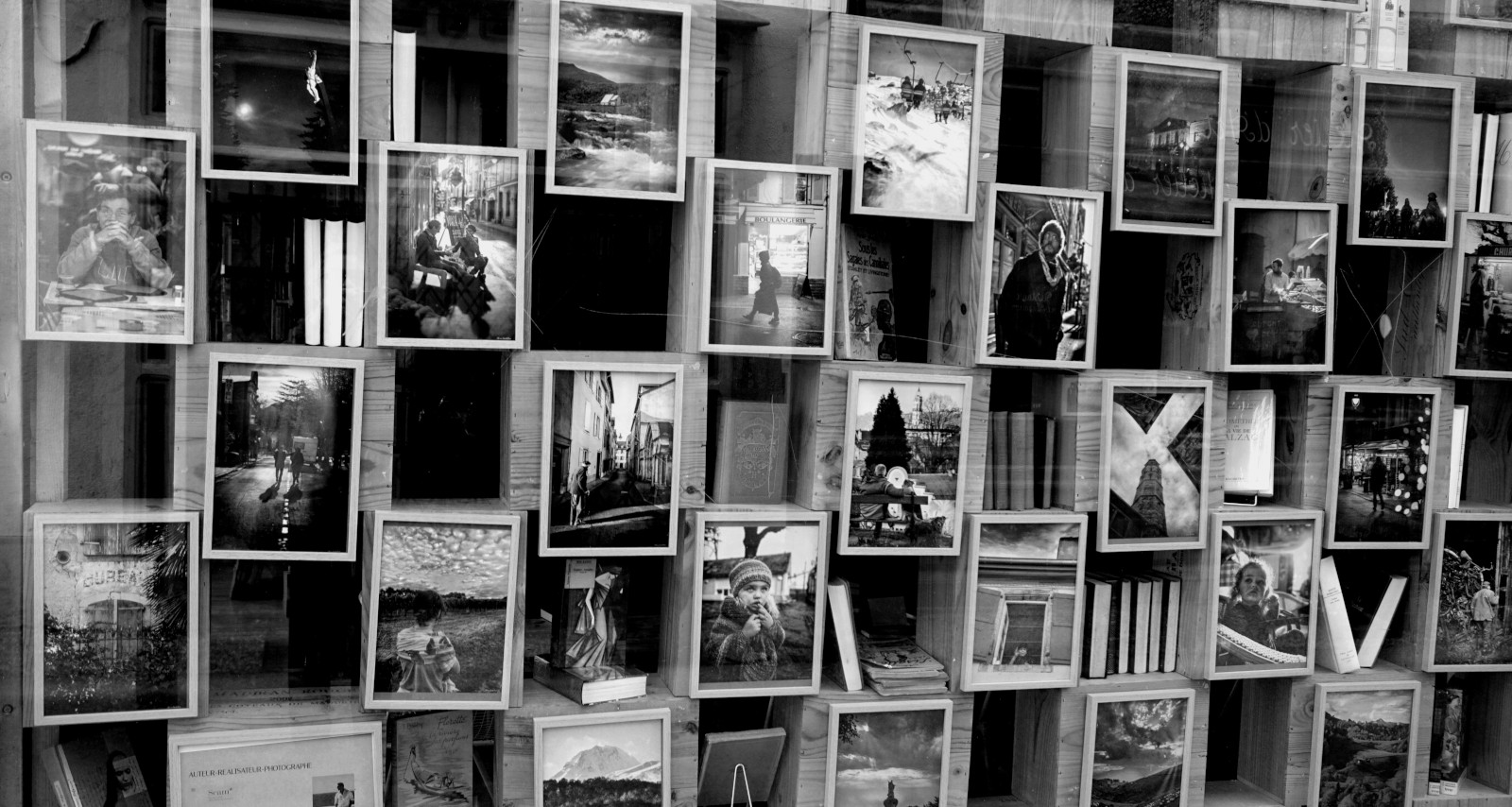 image du claustrat de la boutique de la bouquinerie